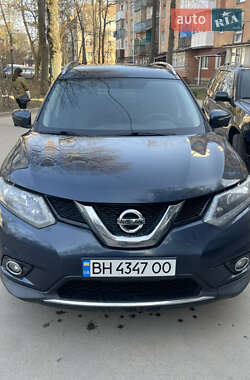 Внедорожник / Кроссовер Nissan Rogue 2016 в Виннице