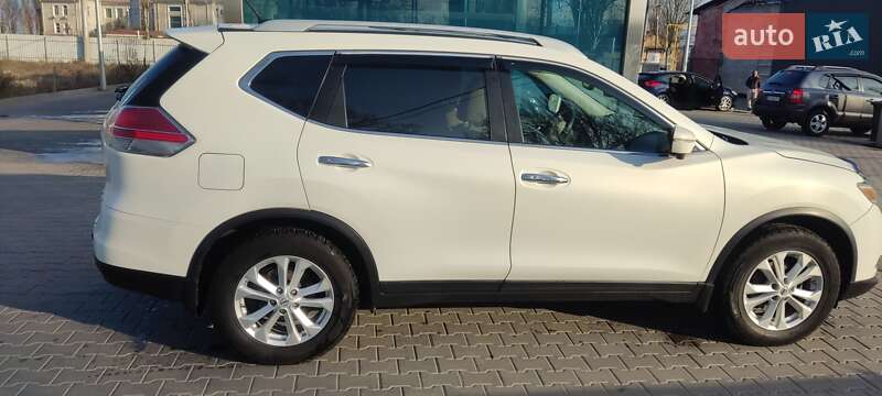 Позашляховик / Кросовер Nissan Rogue 2014 в Одесі