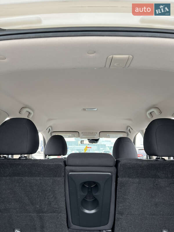Внедорожник / Кроссовер Nissan Rogue 2019 в Киеве