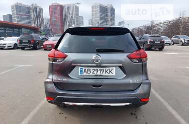 Внедорожник / Кроссовер Nissan Rogue 2017 в Киеве