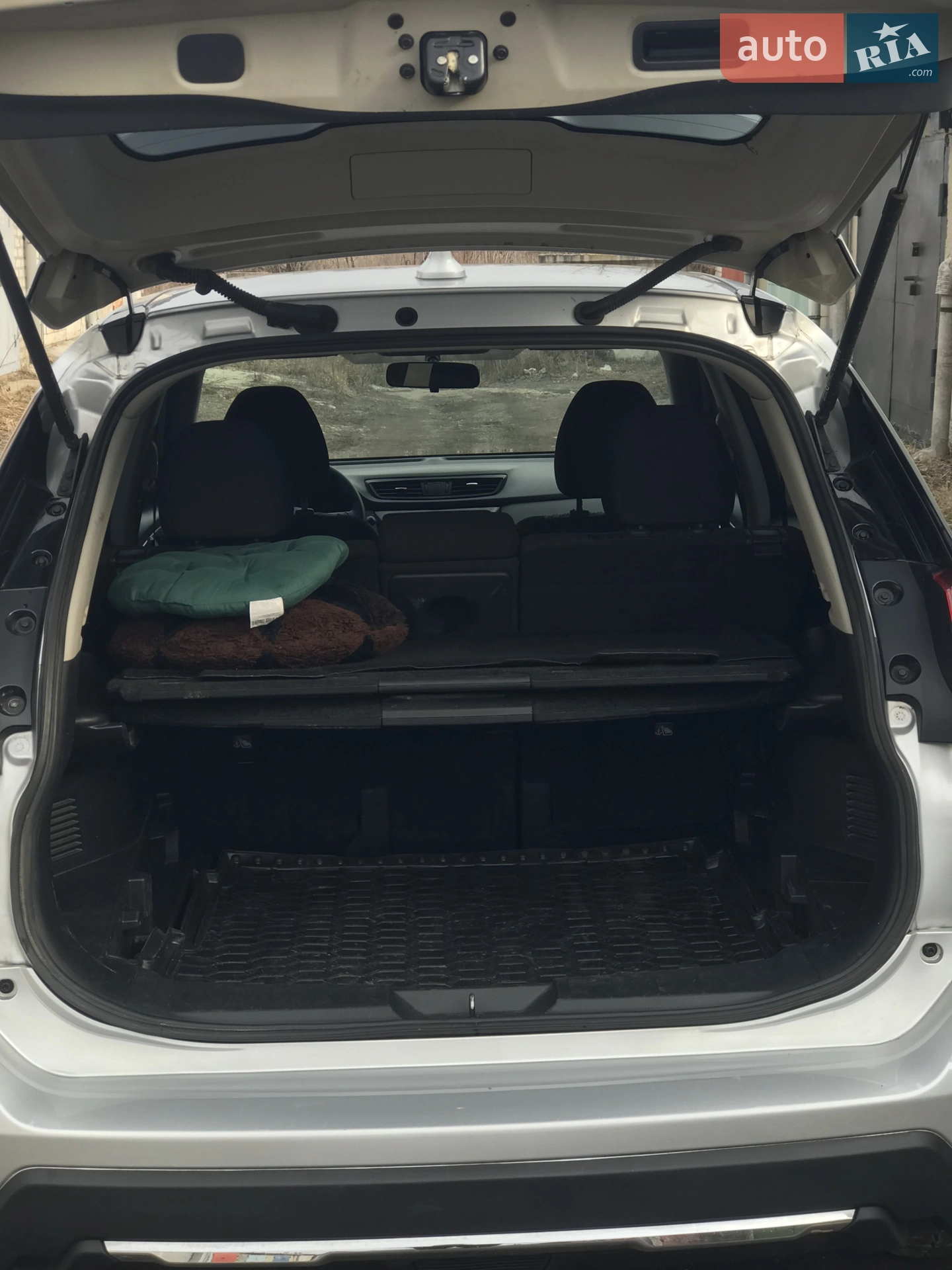 2016 Nissan Rogue - мініатюра 4