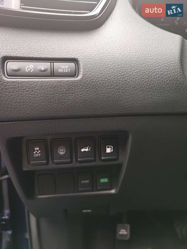 Внедорожник / Кроссовер Nissan Rogue 2020 в Дрогобыче