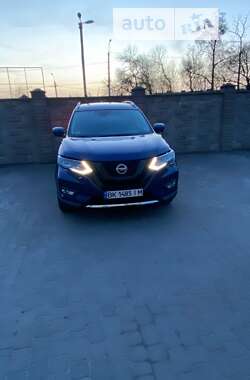 Внедорожник / Кроссовер Nissan Rogue 2019 в Ровно