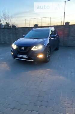 Внедорожник / Кроссовер Nissan Rogue 2019 в Ровно