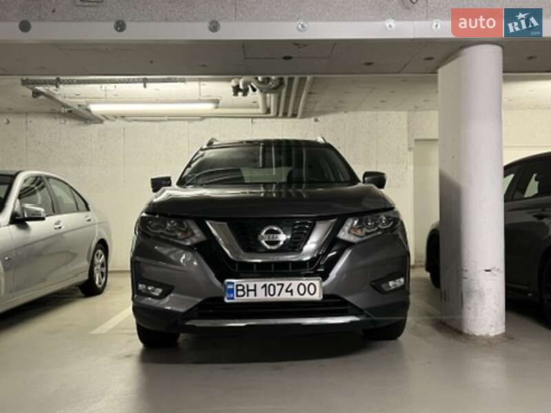 Позашляховик / Кросовер Nissan Rogue 2017 в Одесі