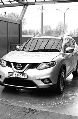 Внедорожник / Кроссовер Nissan Rogue 2016 в Днепре