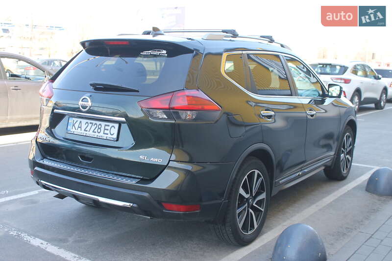 Позашляховик / Кросовер Nissan Rogue 2017 в Києві