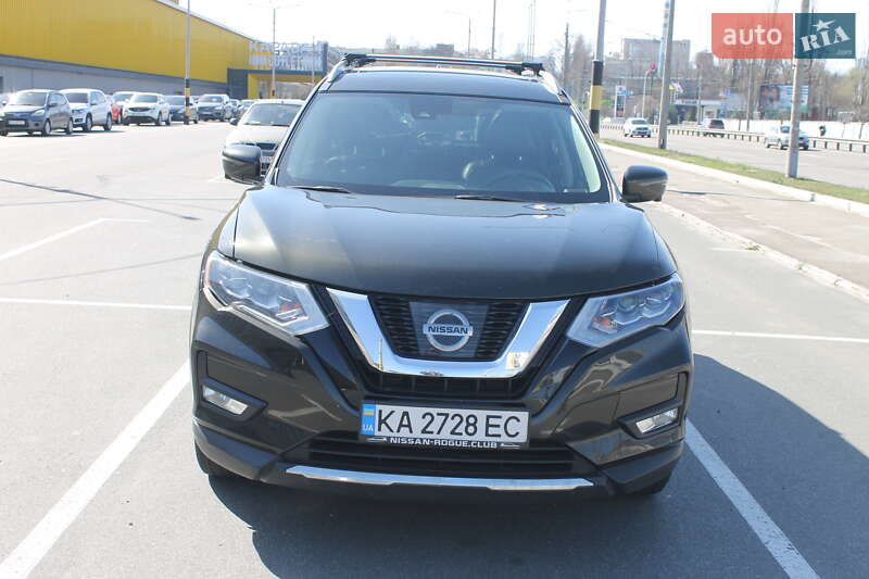 Позашляховик / Кросовер Nissan Rogue 2017 в Києві