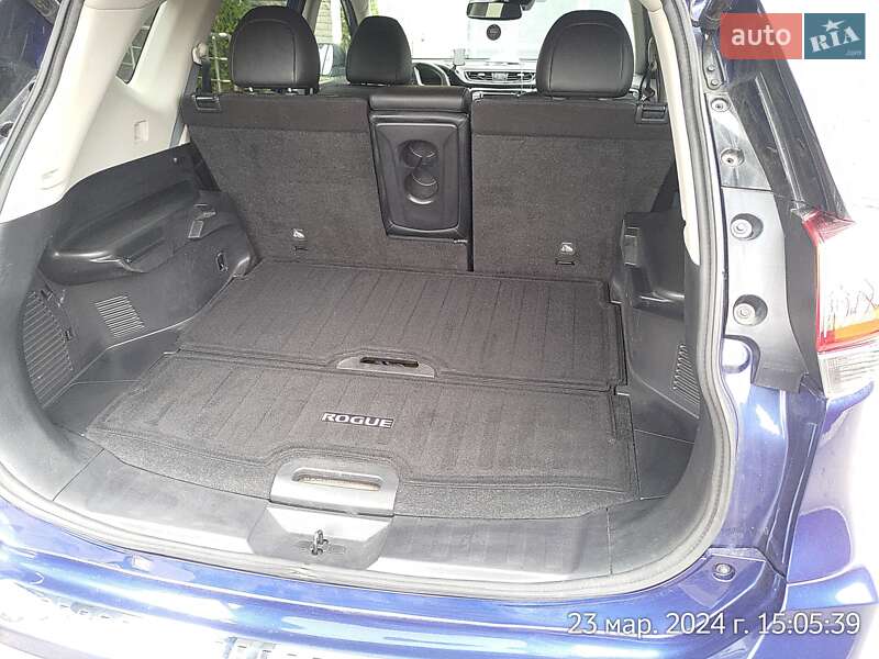 Внедорожник / Кроссовер Nissan Rogue 2019 в Киеве