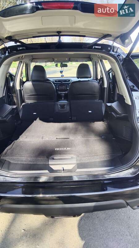 Позашляховик / Кросовер Nissan Rogue 2016 в Павлограді