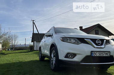 Внедорожник / Кроссовер Nissan Rogue 2014 в Львове