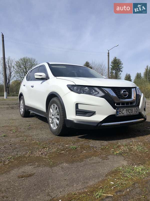 Позашляховик / Кросовер Nissan Rogue 2017 в Сокалі