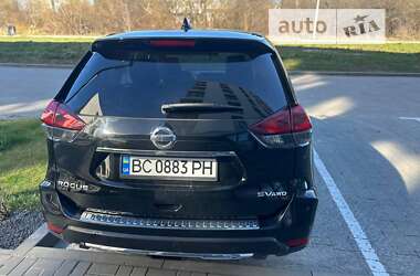 Позашляховик / Кросовер Nissan Rogue 2018 в Львові