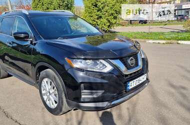 Внедорожник / Кроссовер Nissan Rogue 2019 в Калуше