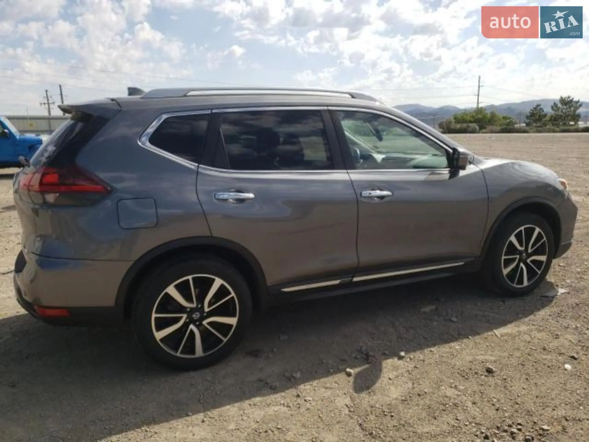 2019 Nissan Rogue - мініатюра 2