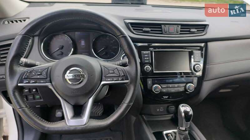 Внедорожник / Кроссовер Nissan Rogue 2018 в Запорожье
