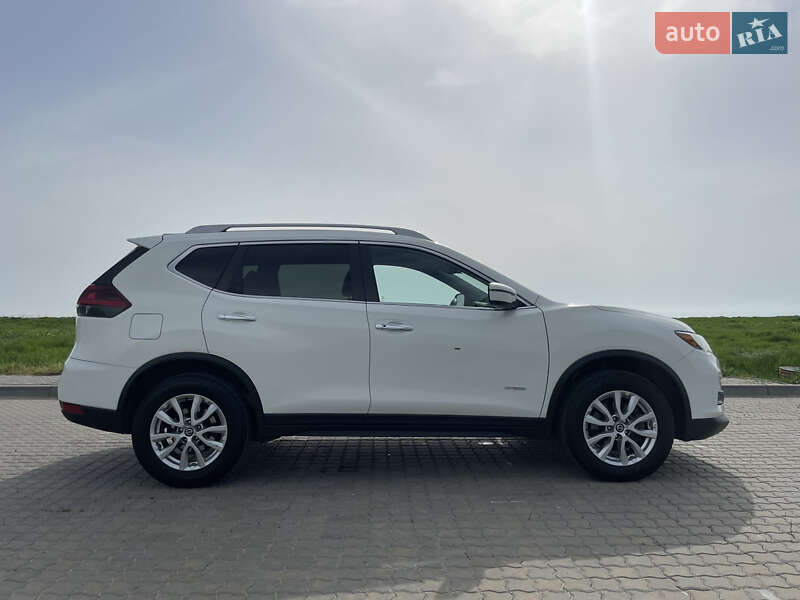 Позашляховик / Кросовер Nissan Rogue 2018 в Одесі
