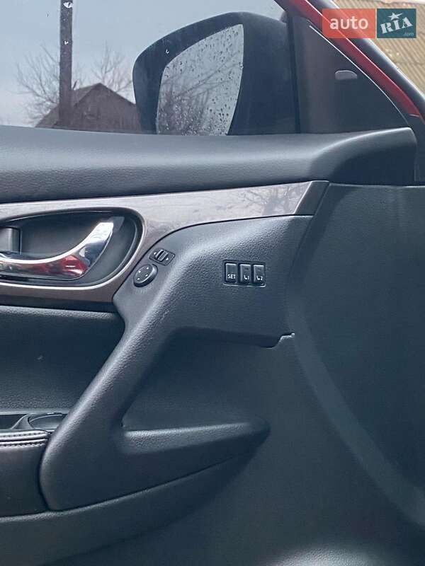 Внедорожник / Кроссовер Nissan Rogue 2018 в Кривом Роге фото 12 Внедорожник / Кроссовер Nissan Rogue 2018 в Кривом Роге