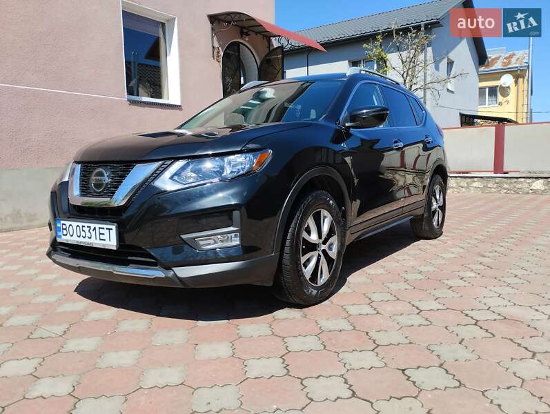 Позашляховик / Кросовер Nissan Rogue 2019 в Тернополі