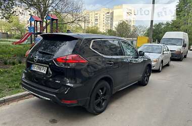 Позашляховик / Кросовер Nissan Rogue 2017 в Харкові