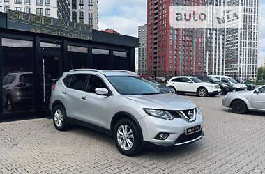 Внедорожник / Кроссовер Nissan Rogue 2015 в Киеве