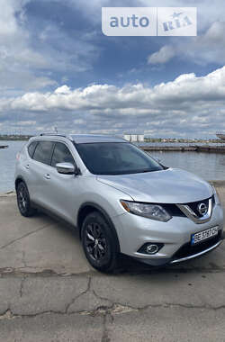 Внедорожник / Кроссовер Nissan Rogue 2016 в Николаеве