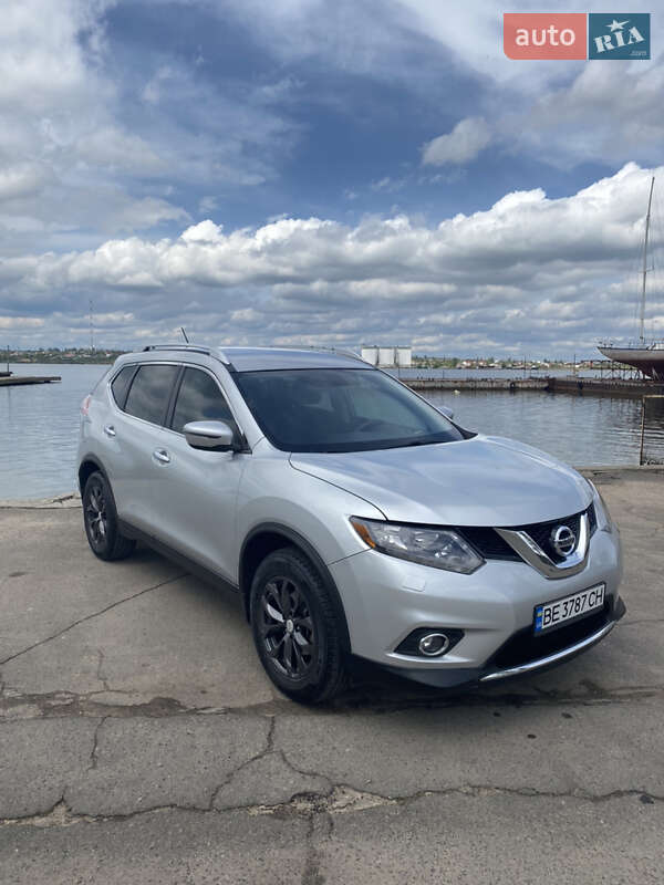 Позашляховик / Кросовер Nissan Rogue 2016 в Миколаєві