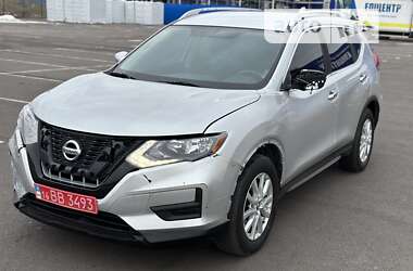 Внедорожник / Кроссовер Nissan Rogue 2017 в Ровно