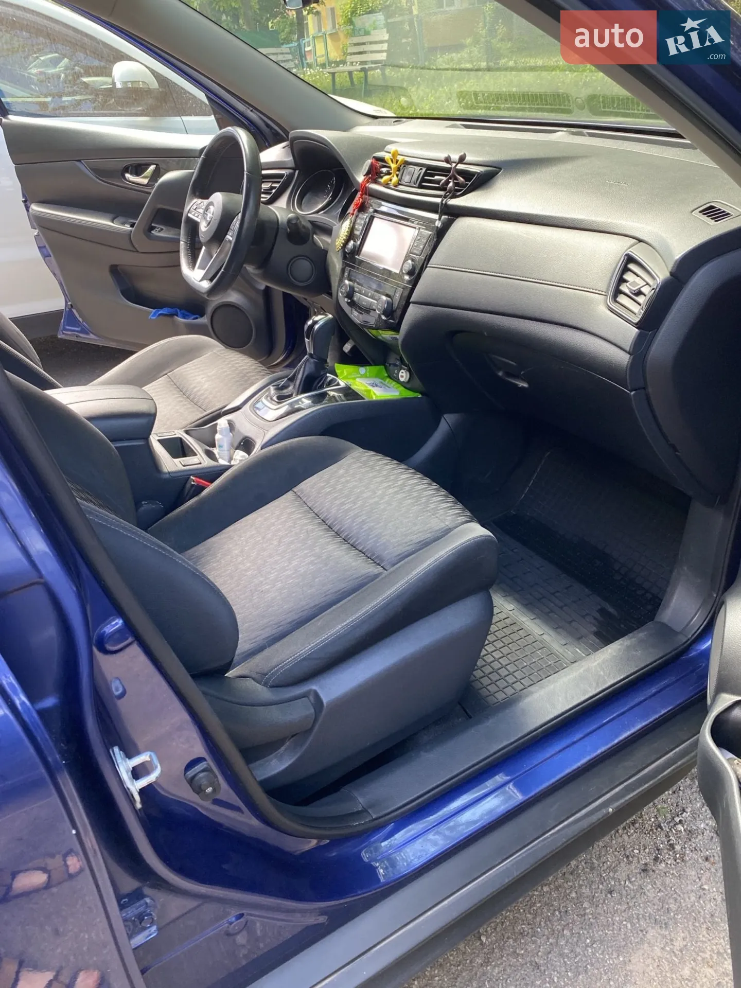 2017 Nissan Rogue - мініатюра 9