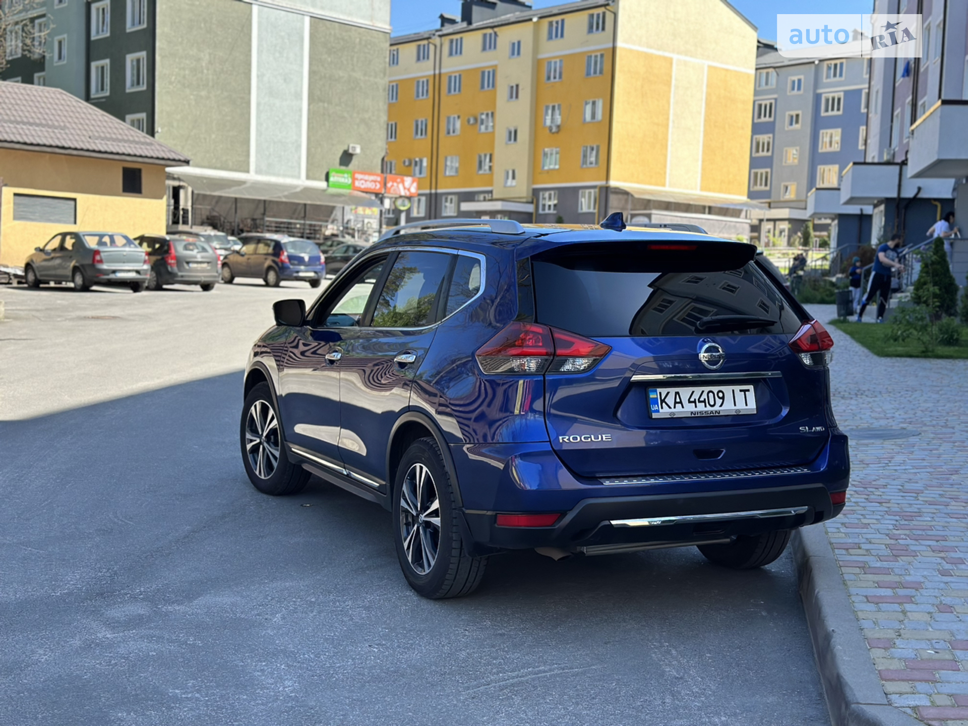 2017 Nissan Rogue - мініатюра 2