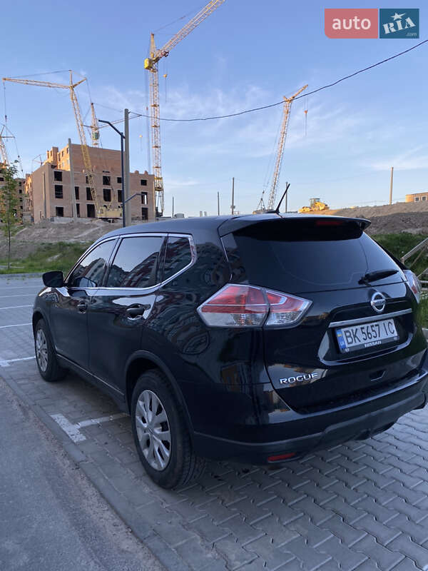Внедорожник / Кроссовер Nissan Rogue 2016 в Ровно