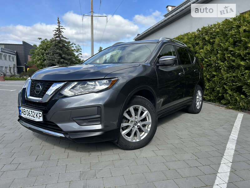 Внедорожник / Кроссовер Nissan Rogue 2018 в Виннице