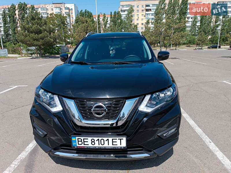 Позашляховик / Кросовер Nissan Rogue 2017 в Врадіївці