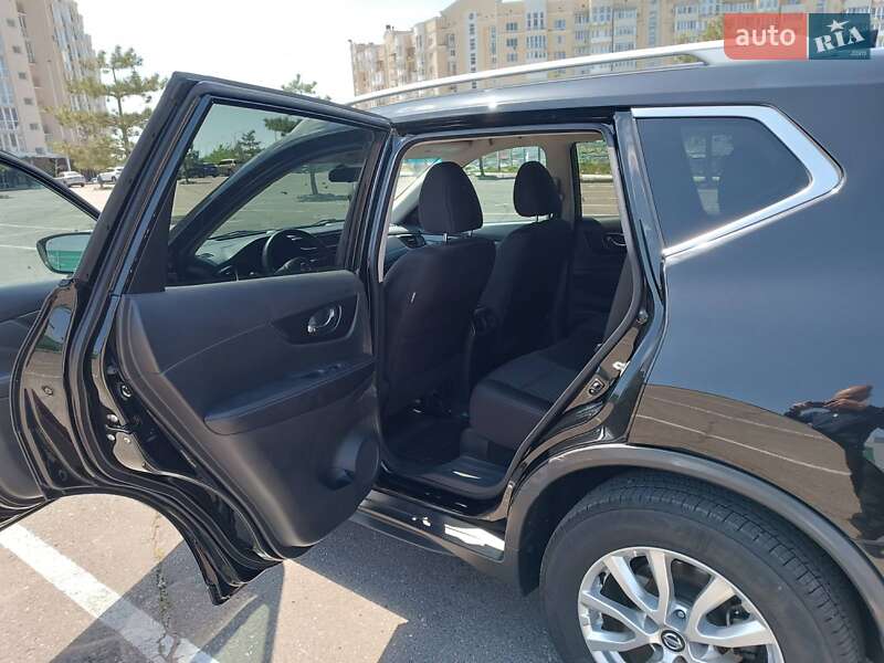 Позашляховик / Кросовер Nissan Rogue 2017 в Врадіївці