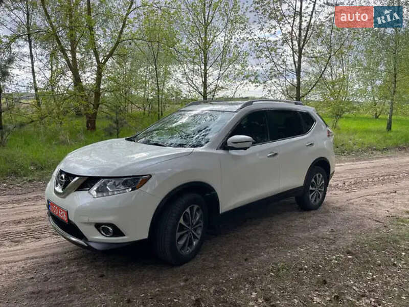 Внедорожник / Кроссовер Nissan Rogue 2016 в Киеве