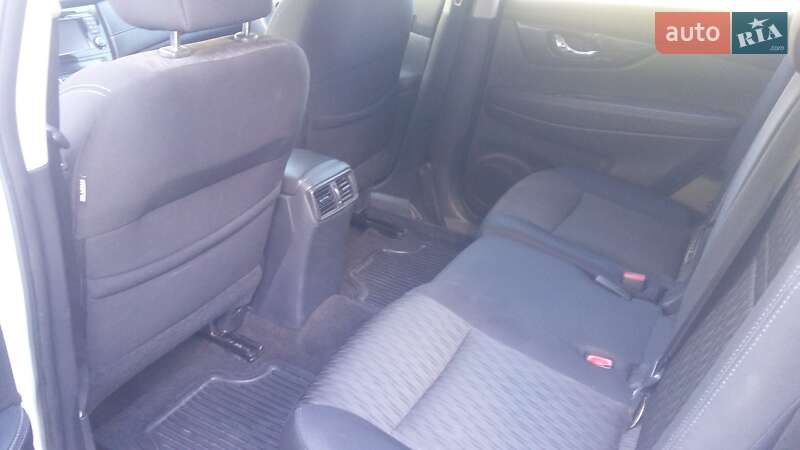 Внедорожник / Кроссовер Nissan Rogue 2017 в Коломые