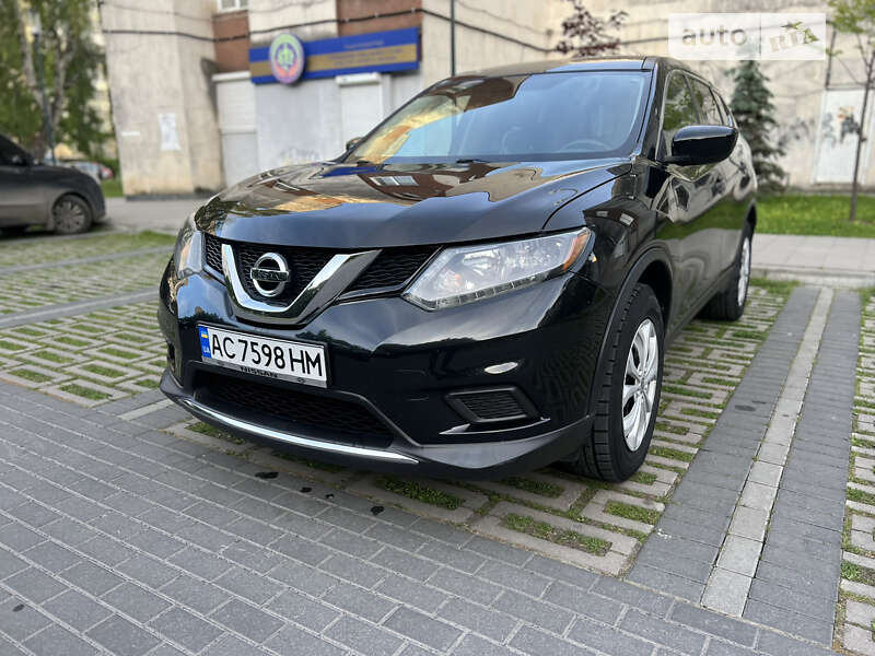 Внедорожник / Кроссовер Nissan Rogue 2016 в Луцке