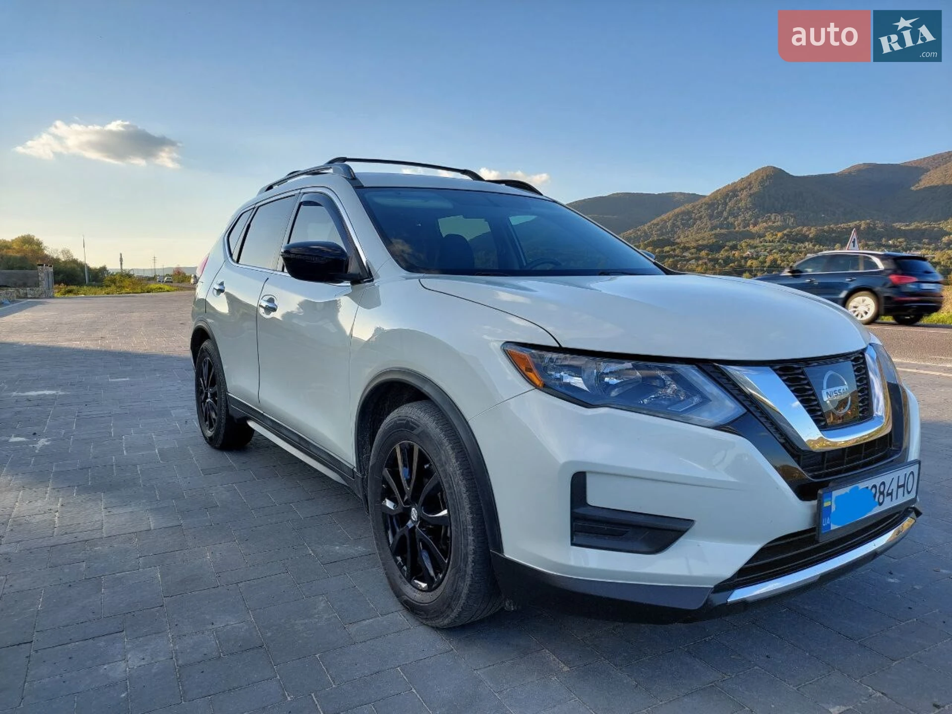 2017 Nissan Rogue - мініатюра 3