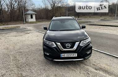 Внедорожник / Кроссовер Nissan Rogue 2017 в Днепре