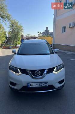 Внедорожник / Кроссовер Nissan Rogue 2014 в 