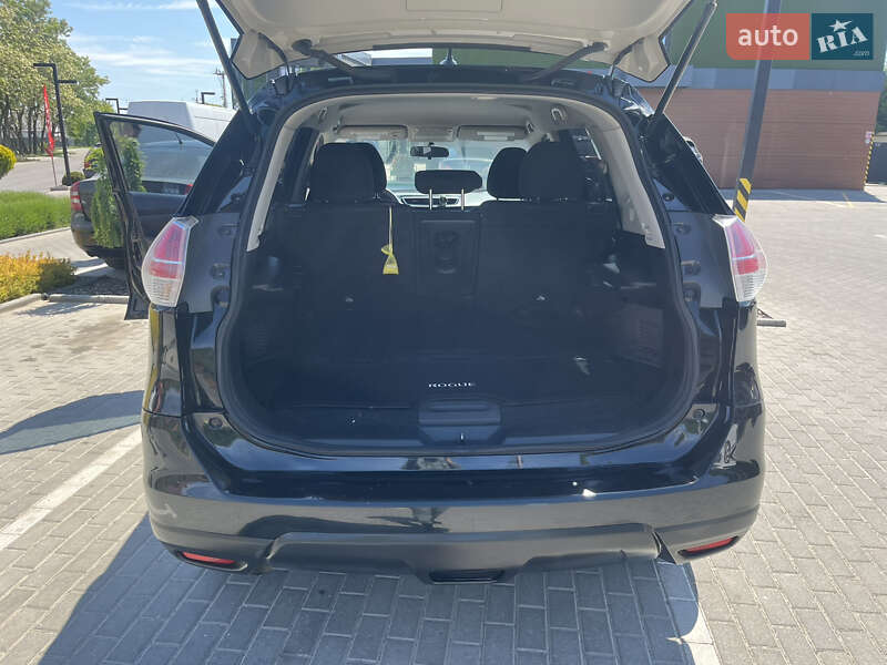 Позашляховик / Кросовер Nissan Rogue 2016 в Вінниці