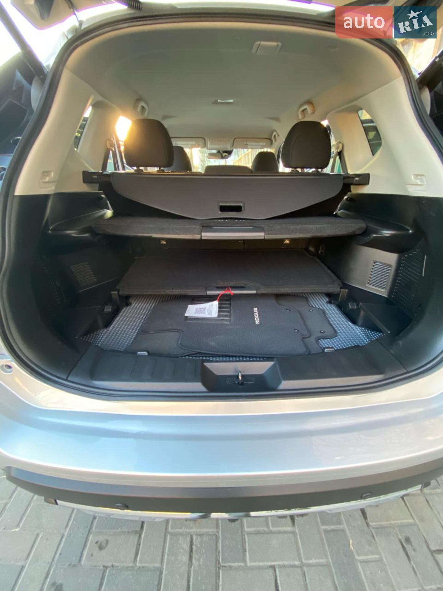 2019 Nissan Rogue - мініатюра 10