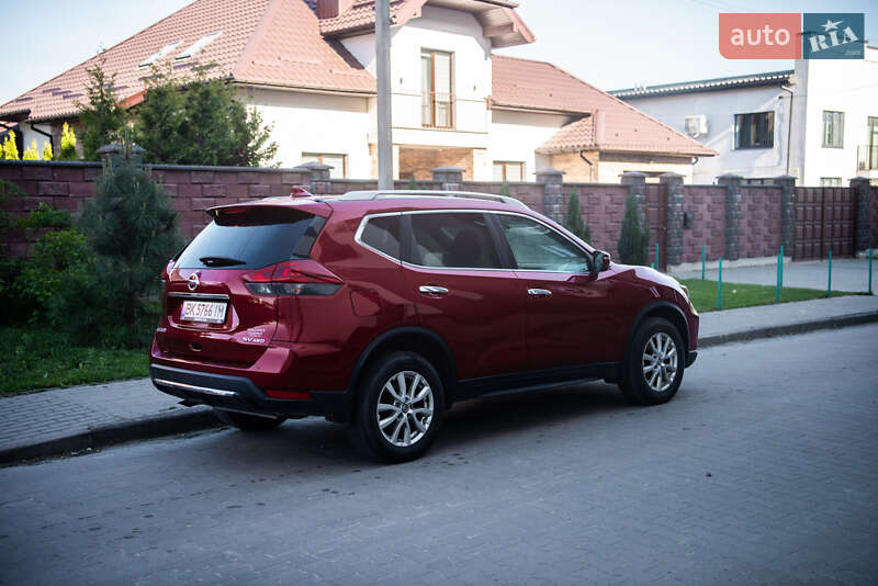 Позашляховик / Кросовер Nissan Rogue 2018 в Рівному
