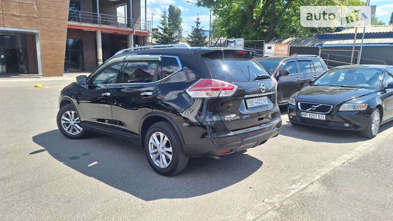 Внедорожник / Кроссовер Nissan Rogue 2015 в Киеве