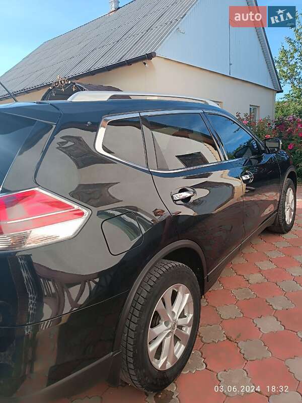 Позашляховик / Кросовер Nissan Rogue 2015 в Шаргороді