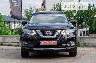 Внедорожник / Кроссовер Nissan Rogue 2017 в Львове