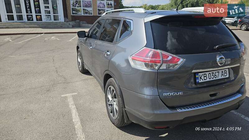 Внедорожник / Кроссовер Nissan Rogue 2014 в Виннице