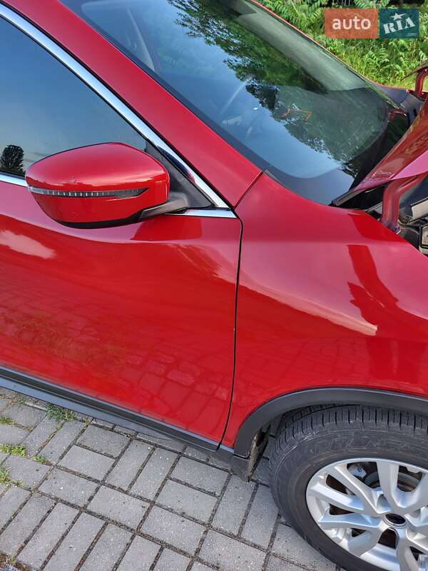 Внедорожник / Кроссовер Nissan Rogue 2017 в Каневе