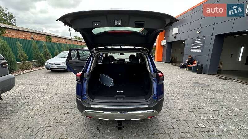 Позашляховик / Кросовер Nissan Rogue 2020 в Коростишеві