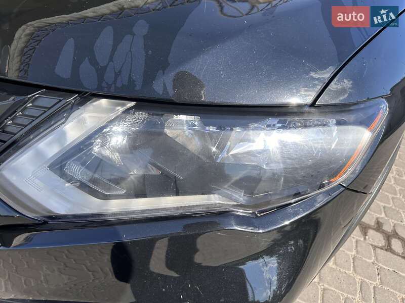 Позашляховик / Кросовер Nissan Rogue 2017 в Харкові